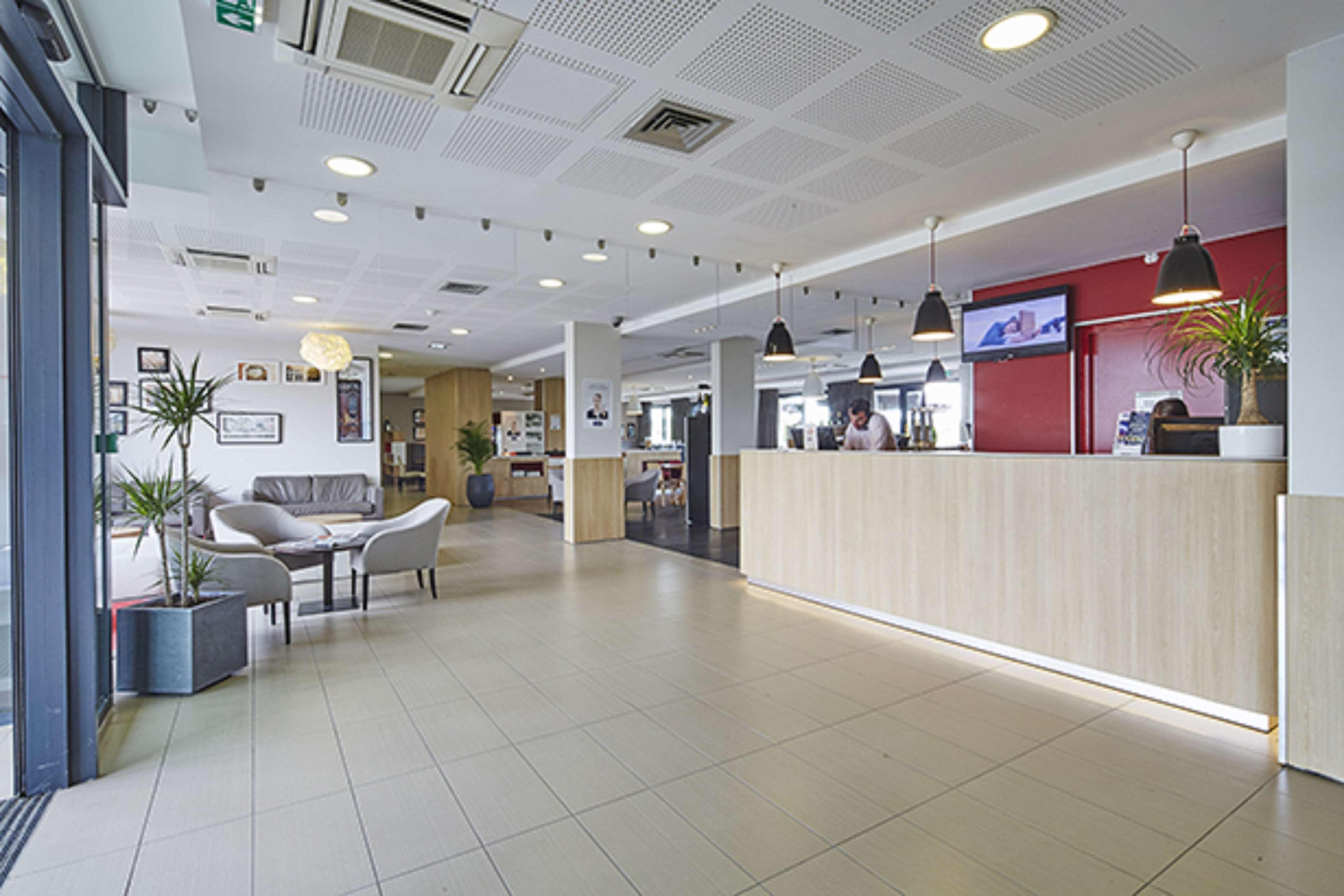 Ibis Lyon Est Meyzieu Hotel Exterior photo